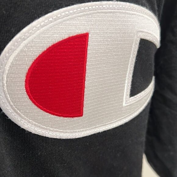 Men’s Champion T-shirt.  - Picture 2 of 7